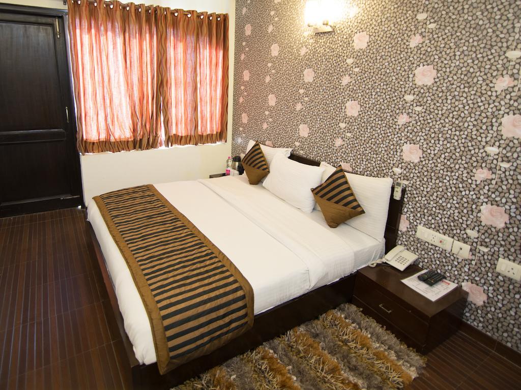 Airport Hotel Jet Inn Suites New Delhi Extérieur photo
