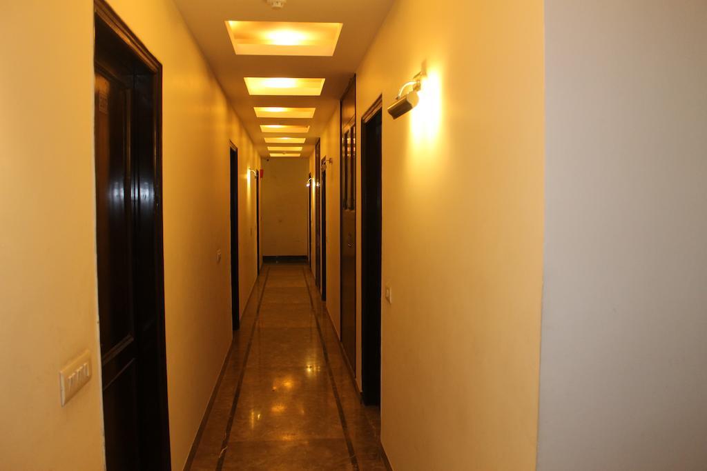 Airport Hotel Jet Inn Suites New Delhi Extérieur photo