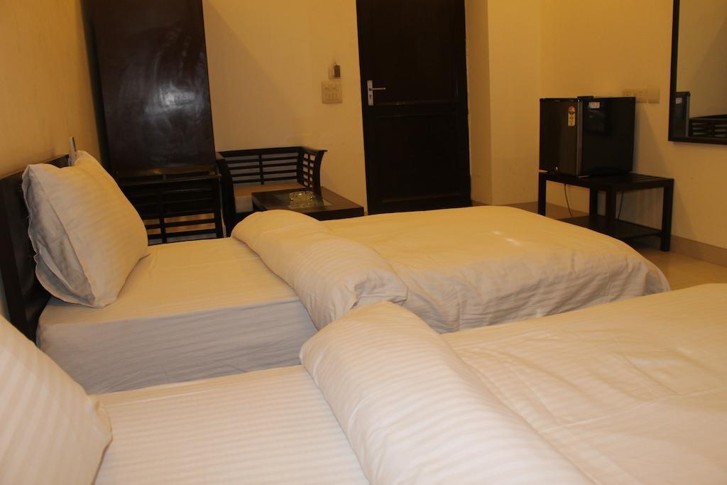 Airport Hotel Jet Inn Suites New Delhi Extérieur photo