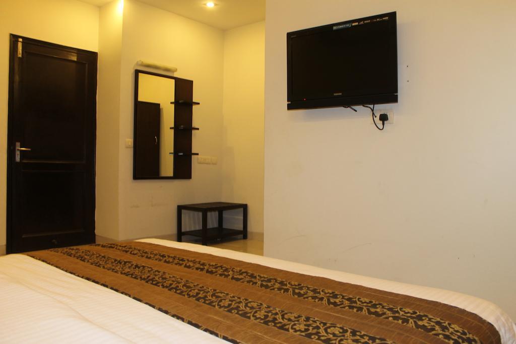 Airport Hotel Jet Inn Suites New Delhi Extérieur photo