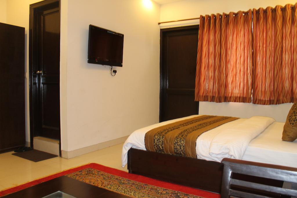 Airport Hotel Jet Inn Suites New Delhi Extérieur photo