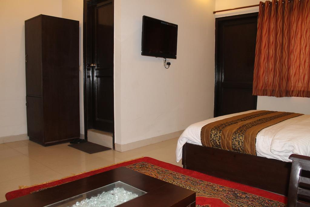 Airport Hotel Jet Inn Suites New Delhi Chambre photo
