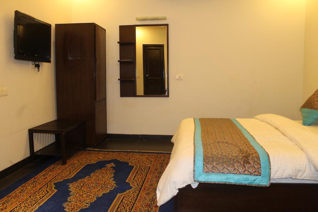 Airport Hotel Jet Inn Suites New Delhi Chambre photo
