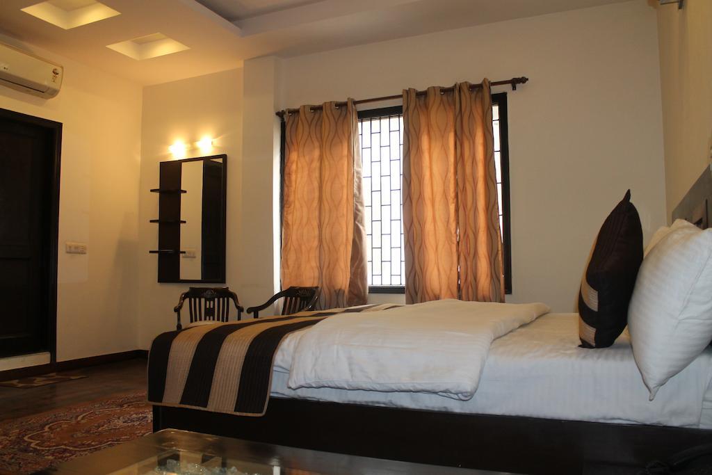 Airport Hotel Jet Inn Suites New Delhi Chambre photo