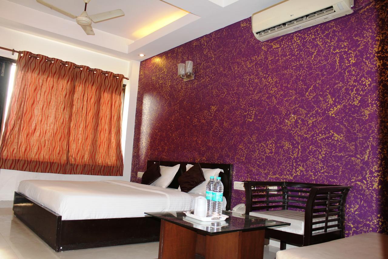 Airport Hotel Jet Inn Suites New Delhi Extérieur photo