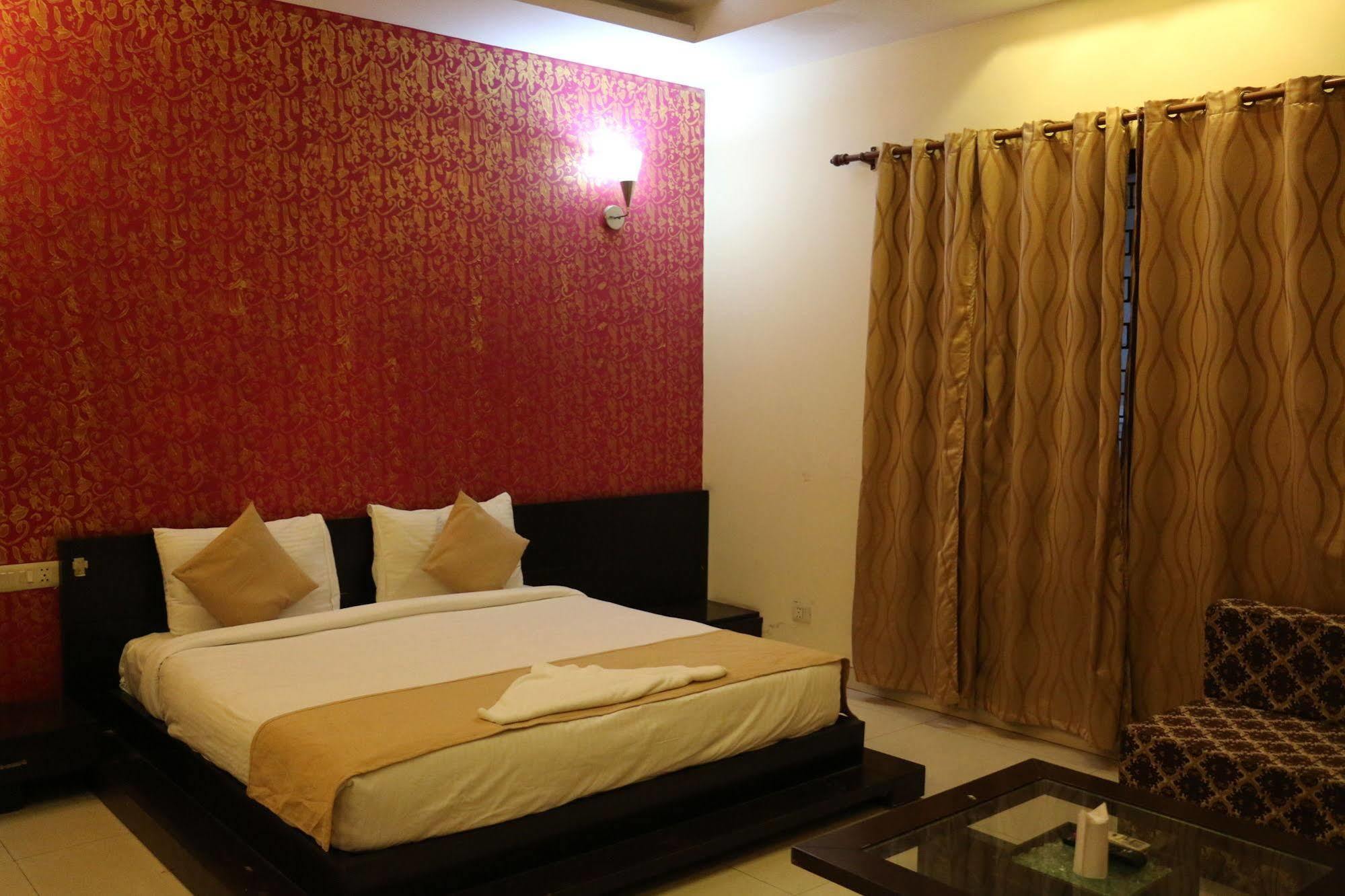Airport Hotel Jet Inn Suites New Delhi Extérieur photo